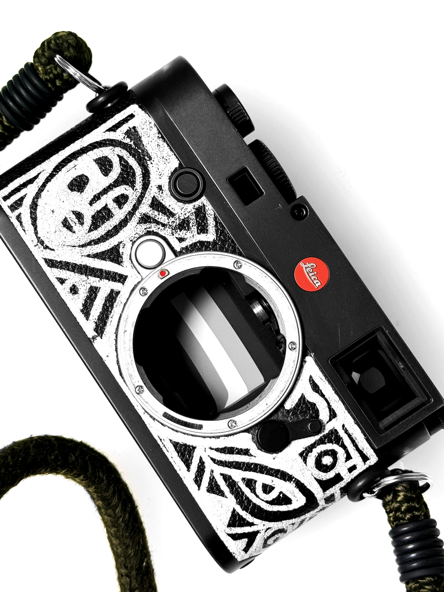 Leica M10 KWAKUSHOP Collector's Edition - Hand-Painted by Laolu Senbanjo