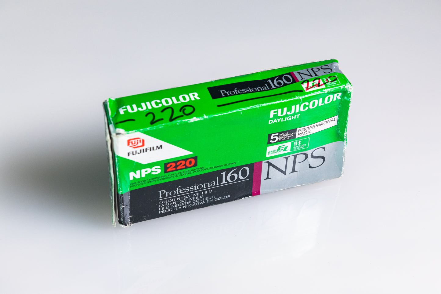 5 Rolls Fuji NPS 160 220mm - Exp 2002