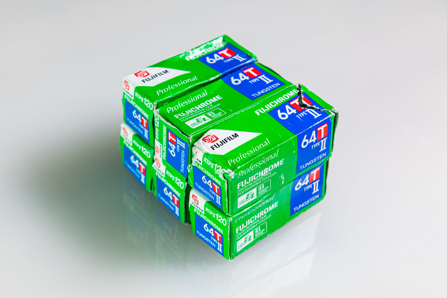 9 Rolls Fuji 64T Type II (Tungsten) 120mm - Exp 2003