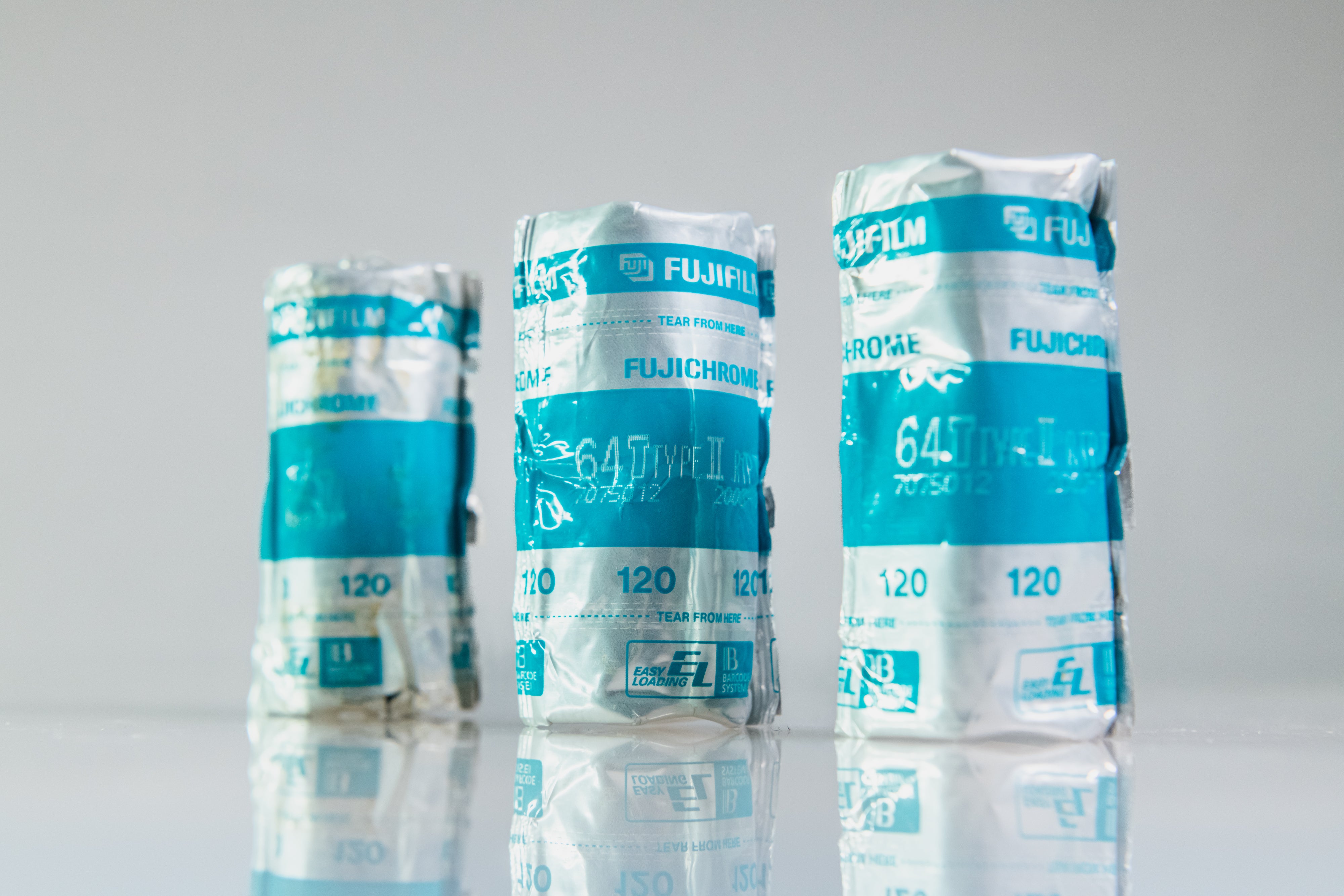 9 Rolls Fuji 64T Type II (Tungsten) 120mm - Exp 2003 – KWAKUSHOP