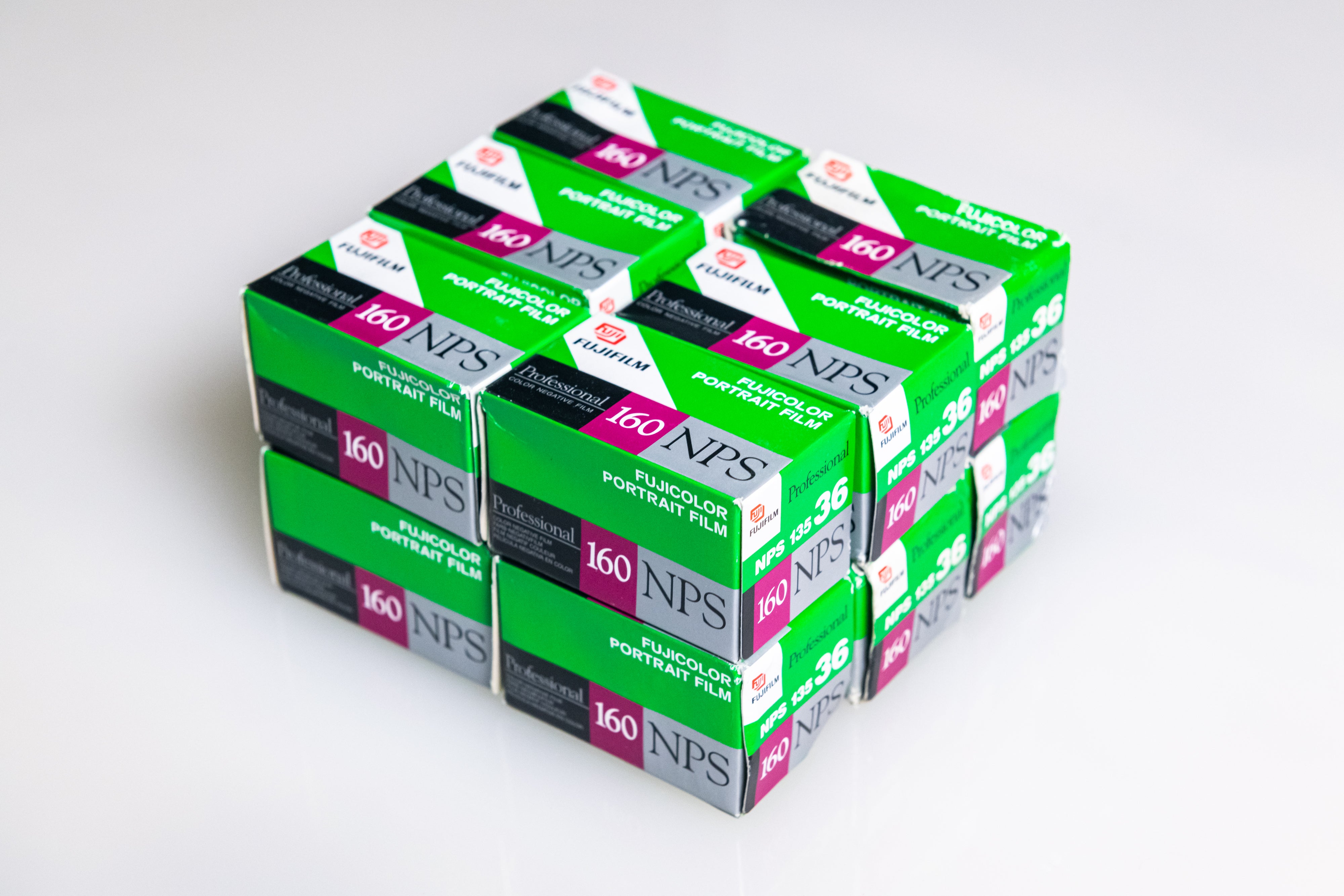 NPS 35mmフィルム 12 Rolls Fuji NPS 160 35mm - Exp 2006 – KWAKUSHOP