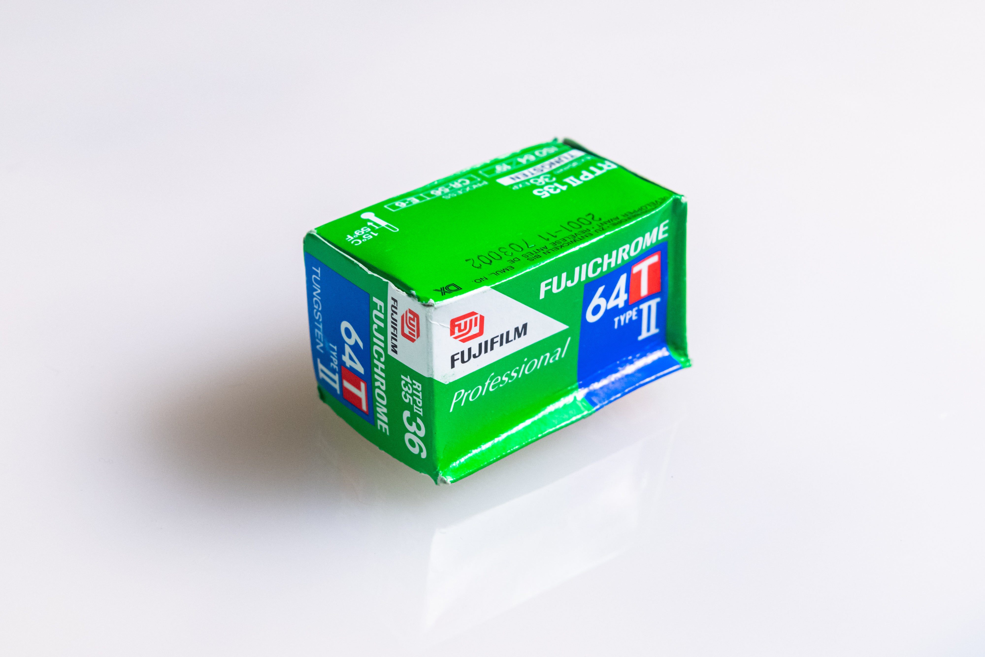 8 Rolls Fuji 64T (Tungsten) Type II 35mm - Exp 2001 – KWAKUSHOP